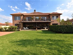 4 Bed Townhouse in Ermelo