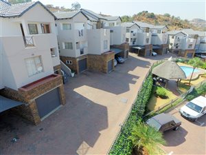 2 Bed Apartment in Winchester Hills