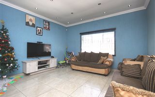 3 Bedroom House in Crosby