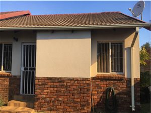 2 Bed Townhouse in Erasmuskloof