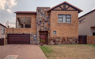 3 Bedroom House in Kungwini Country Estate