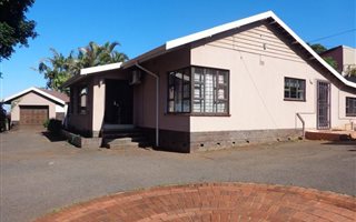 3 Bedroom House in Woodlands