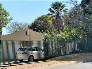 235 m² Commercial space in Parkmore