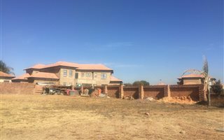855 m² Land available in Savannah Country Estate