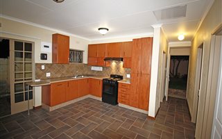 2 Bedroom Garden Cottage in Kibler Park