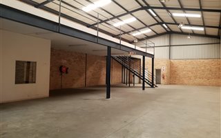 540 m² Industrial space in Spartan
