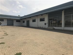 890 m² Commercial space in Roosheuwel