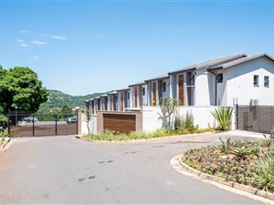 3 Bed Apartment in Escombe