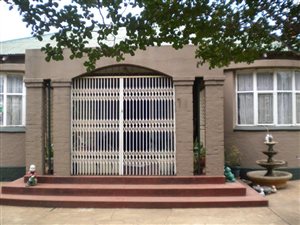 3 Bed House in Nigel Central