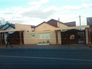 3 Bed House in Kaalfontein