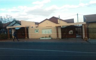 3 Bedroom House in Kaalfontein