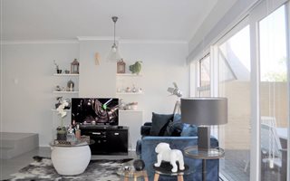 2 Bedroom Duplex in Bloubergstrand