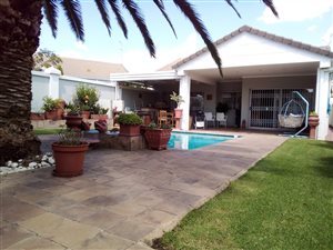 3 Bed Townhouse in Three Rivers