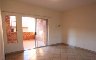 3 Bedroom Apartment in Silver Lakes