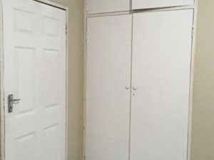 3 Bedroom House in Kew