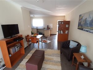 2 Bed Townhouse in Greenstone Hill