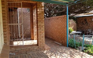 1 Bedroom Townhouse in Capricorn