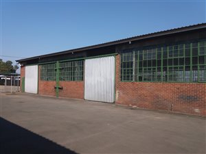 240 m² Commercial space in Willowton