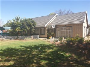 4 Bed House in Irene Park