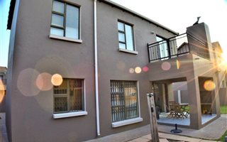 3 Bedroom Townhouse in Amorosa