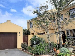 3 Bed Townhouse in Ferndale