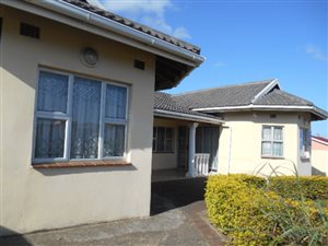 5 Bed House in Gamalakhe A