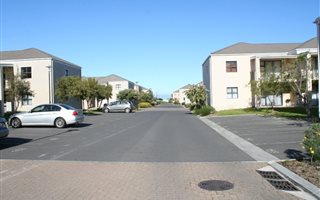 2 Bedroom Apartment in Heritage Park