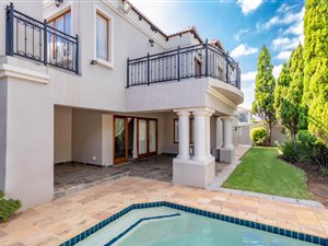 5 Bed House in Aspen Hills