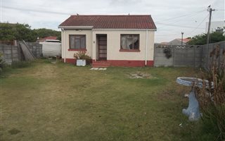 2 Bedroom House in Ruyterwacht
