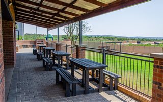 2 Bedroom Apartment in Garsfontein