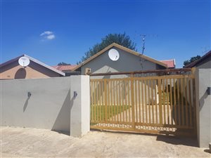 2 Bed House in Naturena