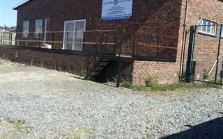 680 m² Commercial space in Evander