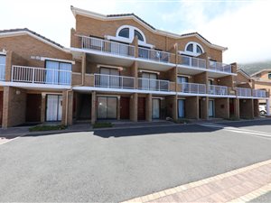 2 Bed Apartment in Fish Hoek