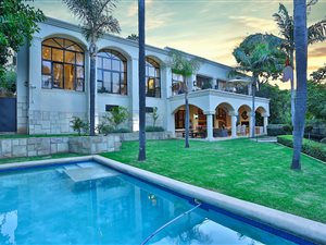 5 Bed House in Duxberry