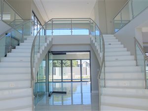 5 Bed House in The Hills