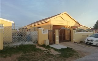 3 Bedroom House in Motherwell