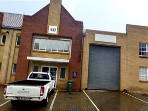 235 m² Industrial space in Sunnyrock