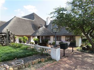 500 m² Commercial space in Mnandi AH