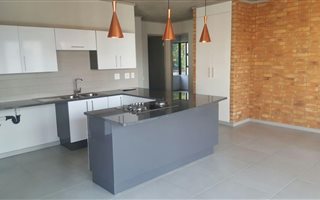 2 Bedroom Apartment in Maroelana