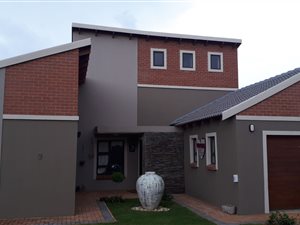 3 Bed House in Grimbeek Park