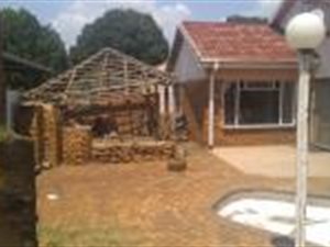 3 Bed House in Vereeniging Central