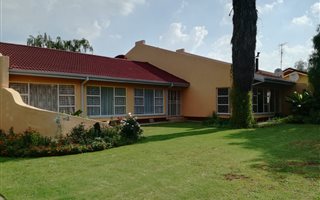 4 Bedroom House in Miederpark