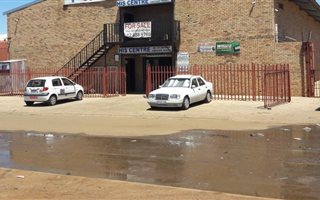 1090 m² Industrial space in Soweto Central