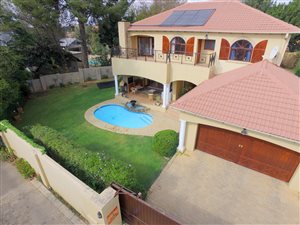 4 Bed House in Sundowner