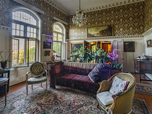 8 Bed House in Westcliff