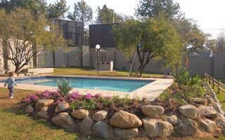 2 Bedroom Townhouse in Bryanston
