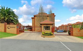 2 Bedroom Townhouse in Honeydew