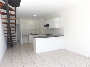 2 Bed Duplex in St Dumas