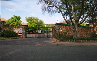 2 Bedroom Apartment in Buccleuch