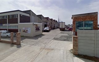 1054 m² Industrial space in Deal Party